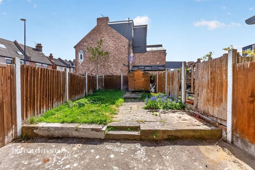 Property photo 3 of 26