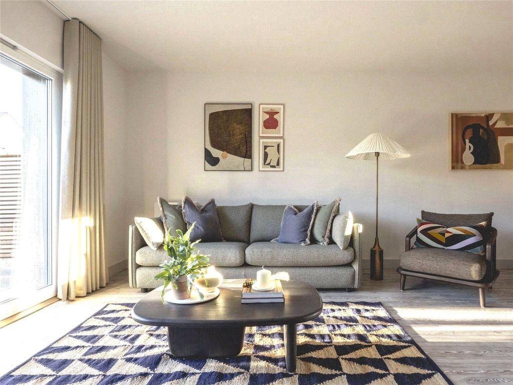 Property photo 3 of 21 Picture No. 02