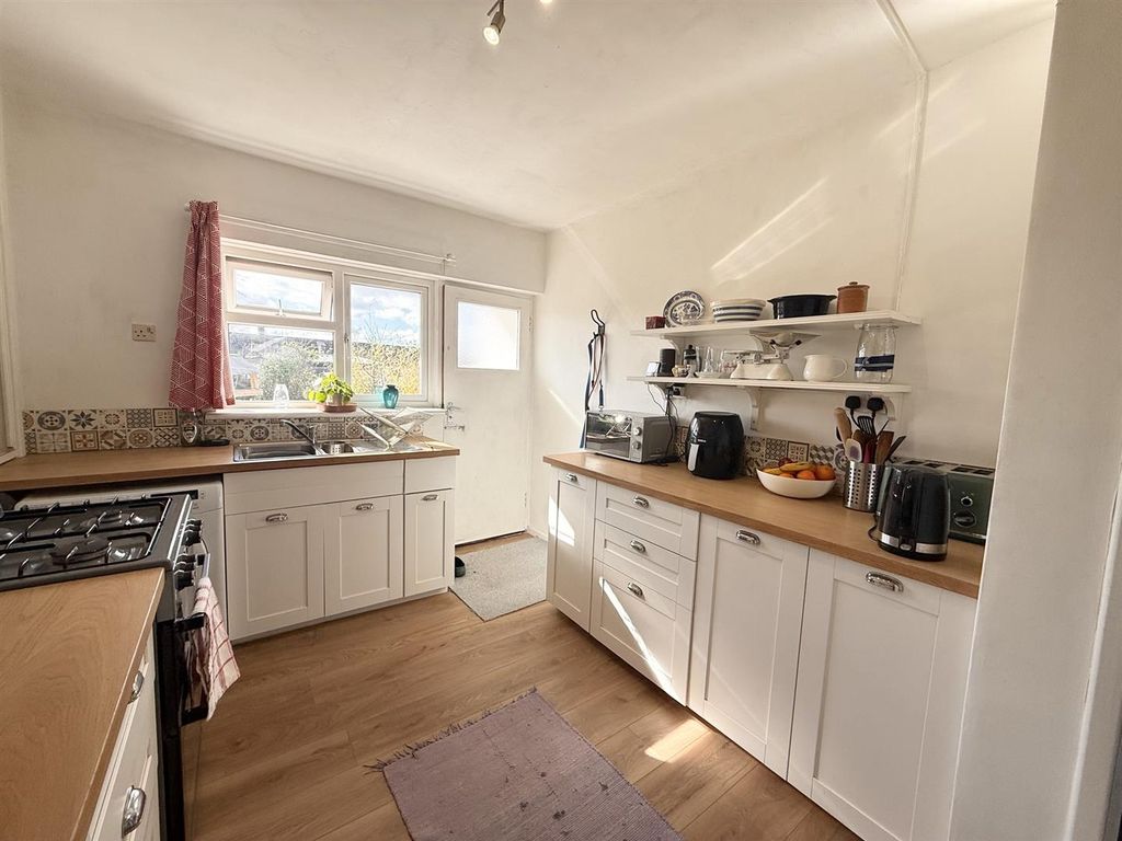 Property photo 2 of 22 Kitchen Door.Jpeg