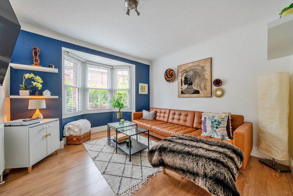 Property photo 2 of 12 1458408-20-6A01Ae...