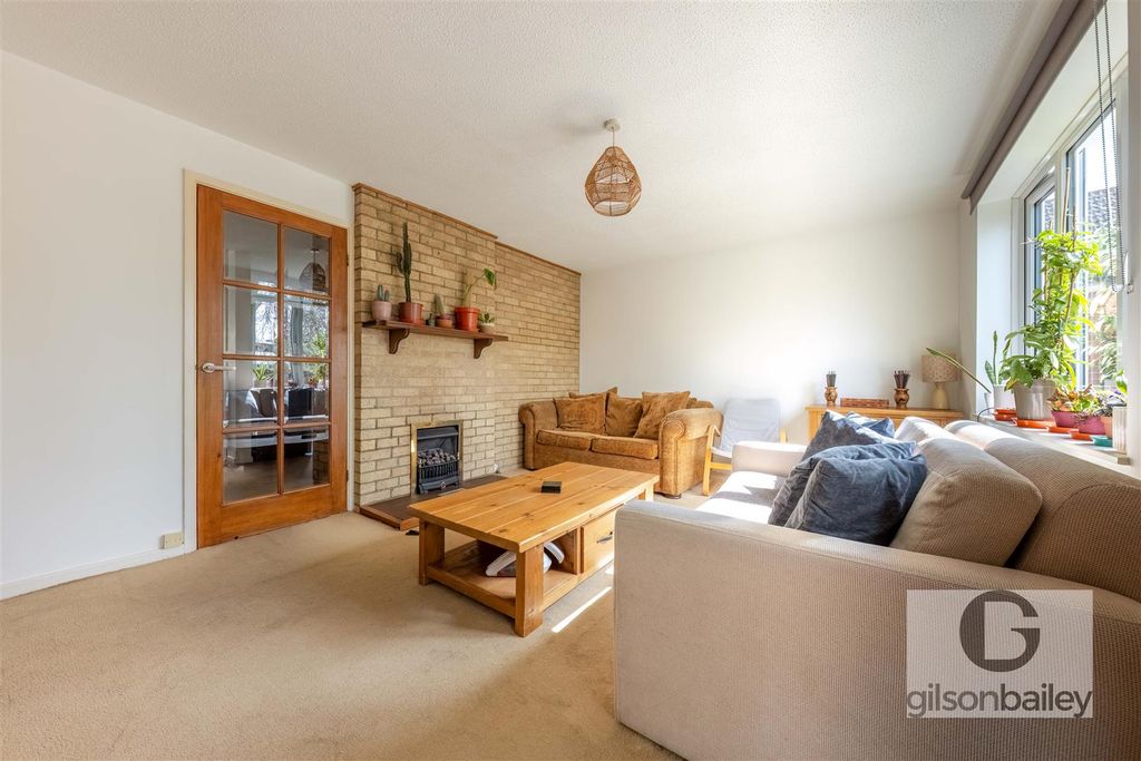 Property photo 2 of 24 Gb.Jpg