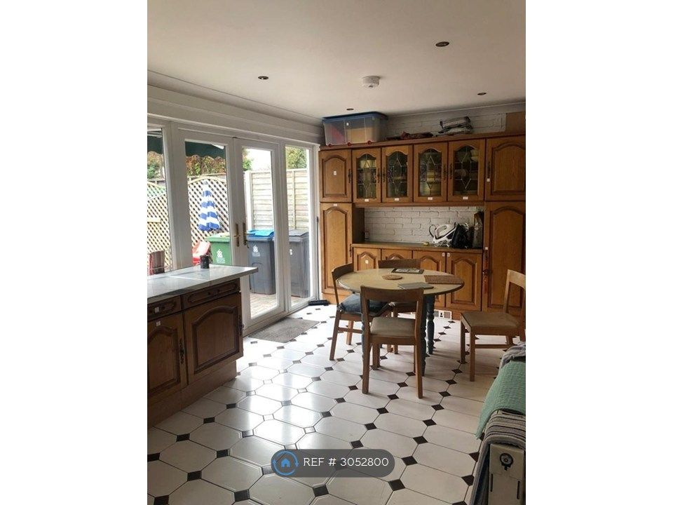 Property photo 2 of 13 Dining Area