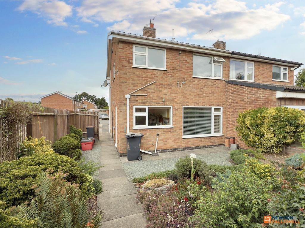 Property photo 2 of 26