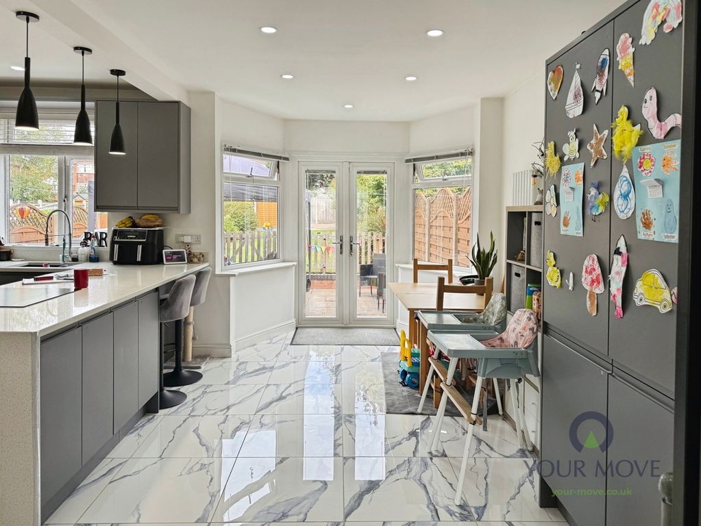 Property photo 2 of 19 Kitchen/ Dining Room