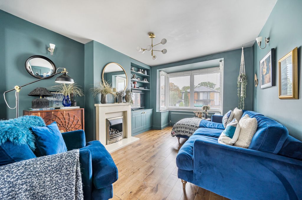 Property photo 3 of 14 1360343-15-68d6B0...