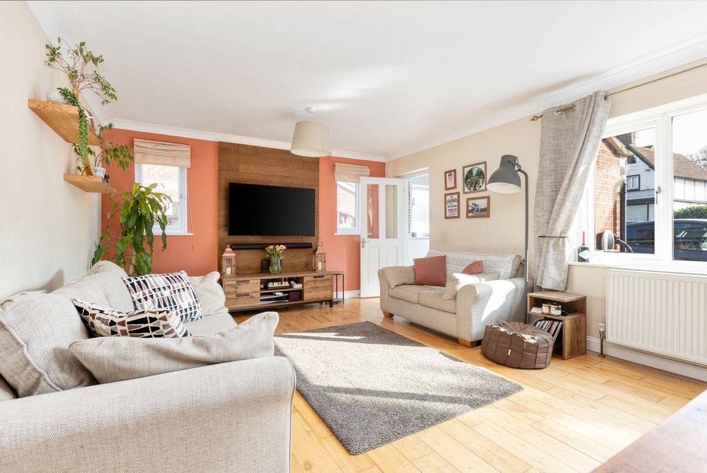 Property photo 3 of 17