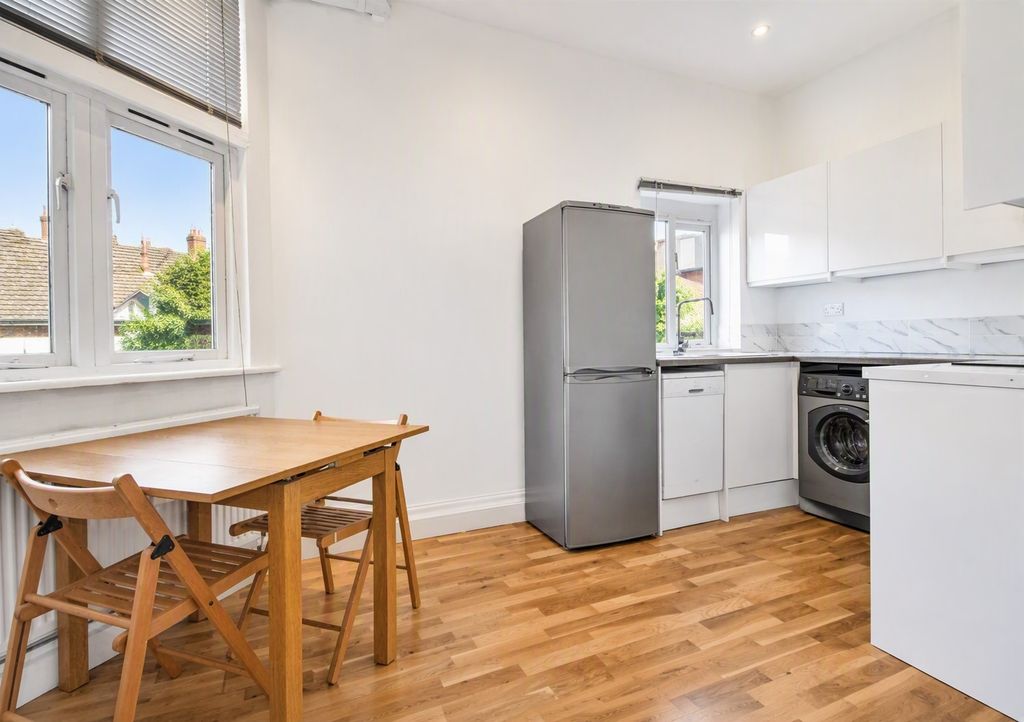 Property photo 1 of 7 Kitchen