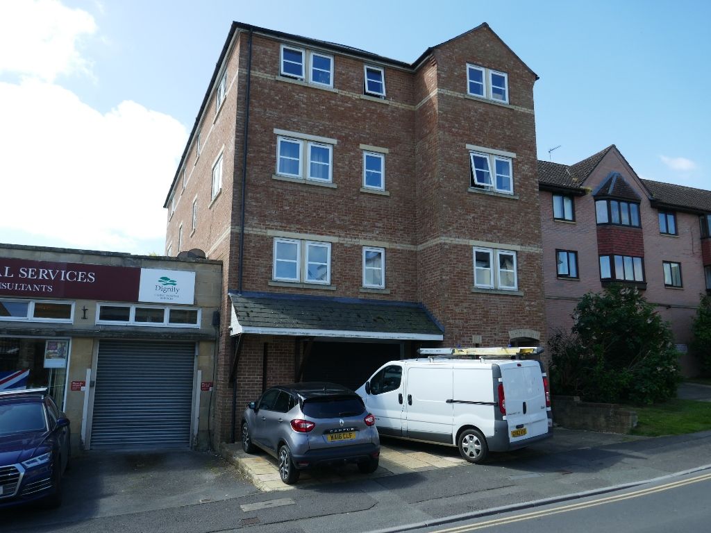 Property photo 1 of 8