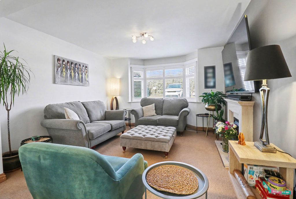 Property photo 3 of 26