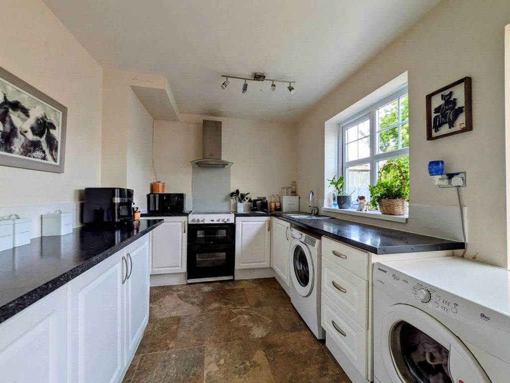 Property photo 3 of 11 4Eaeb6Be-F806-4855-81Af-A14898672390
