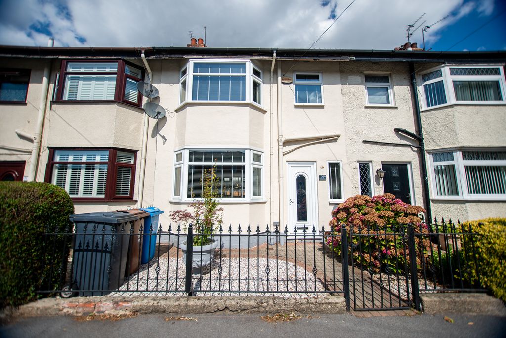 Property photo 1 of 17