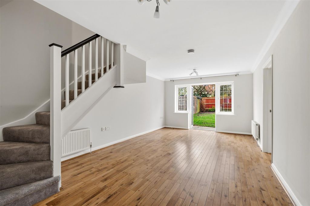 Property photo 2 of 17 Reception