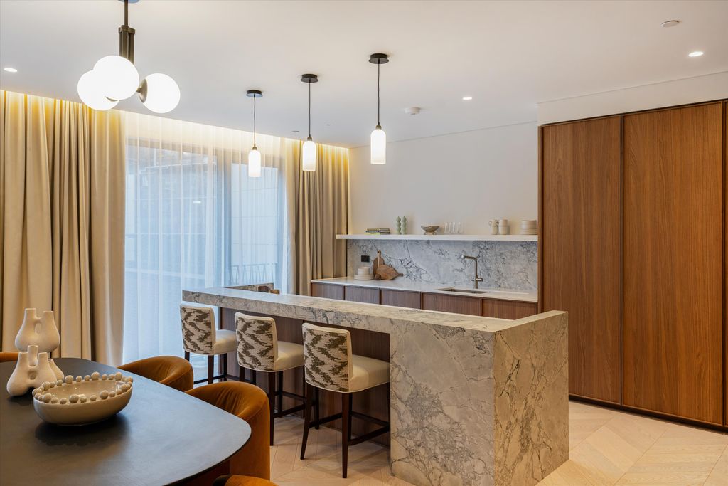 Property photo 1 of 29 Image