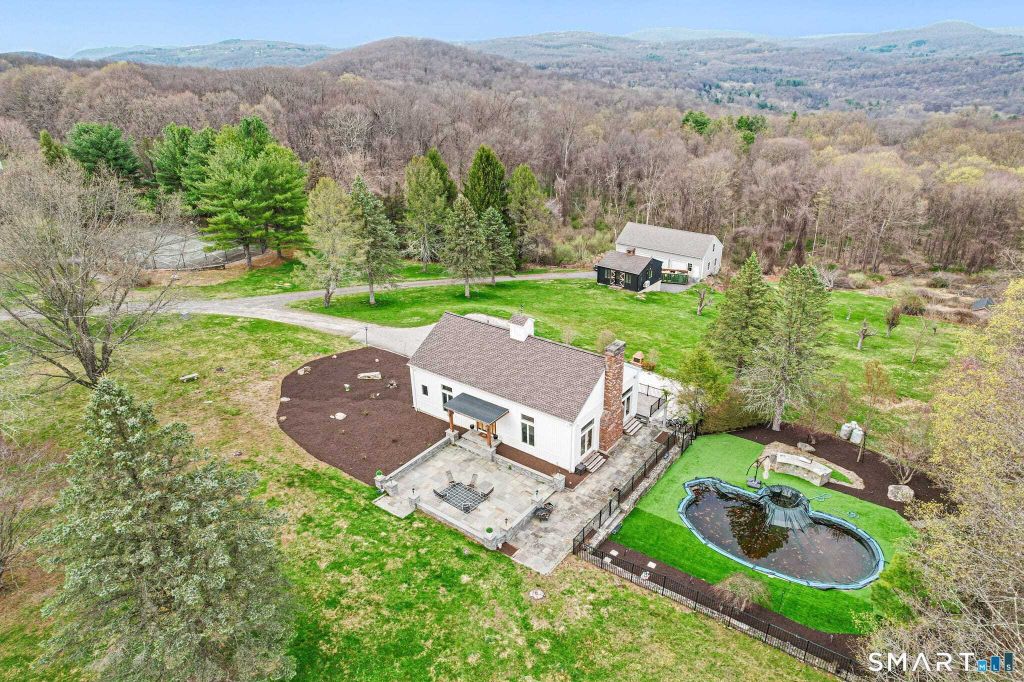 Property photo 1 of 31