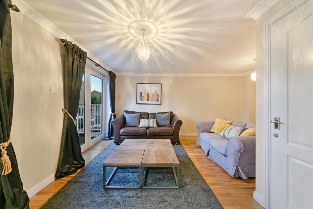 Property photo 1 of 17