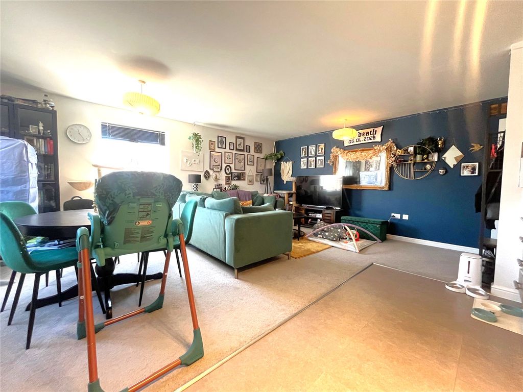 Property photo 3 of 9 Picture No. 09