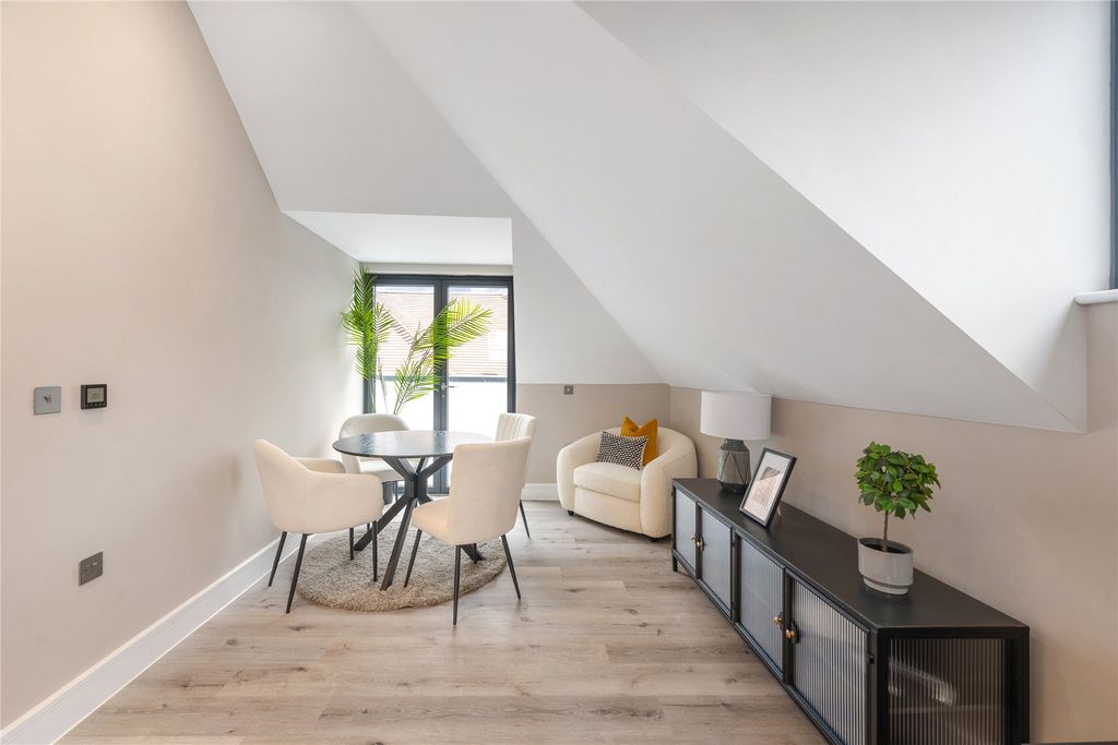 Property photo 3 of 7 Picture No. 19