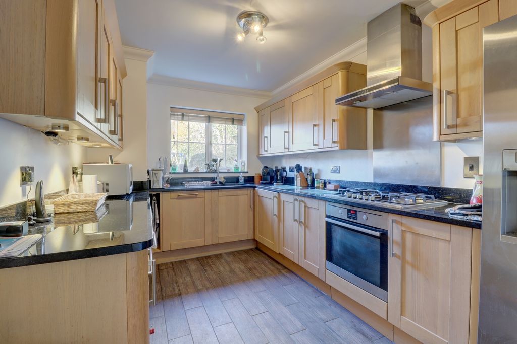 Property photo 3 of 14 Picture No. 18