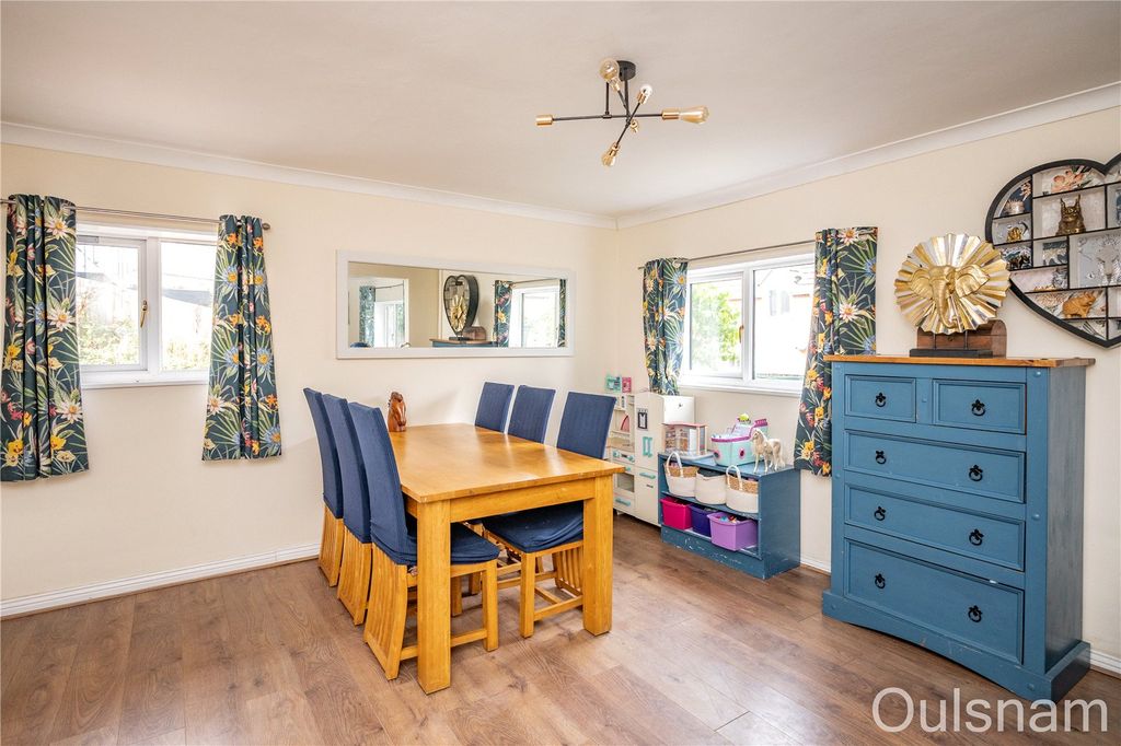 Property photo 3 of 20 Picture No. 11