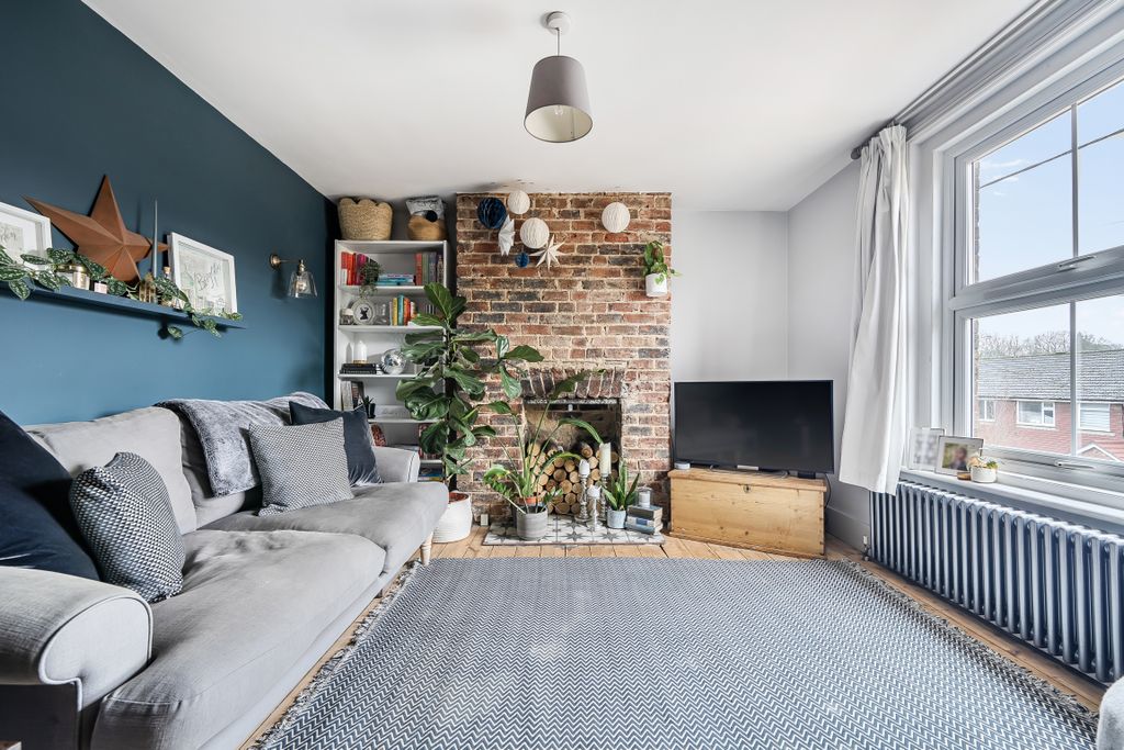 Property photo 3 of 7