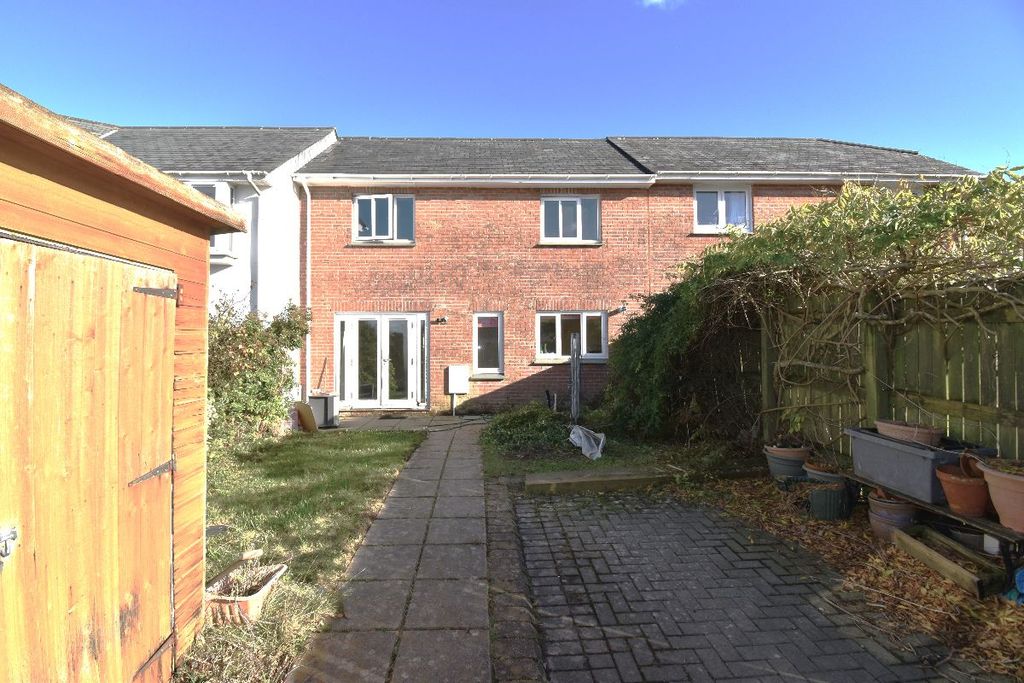 Property photo 2 of 5