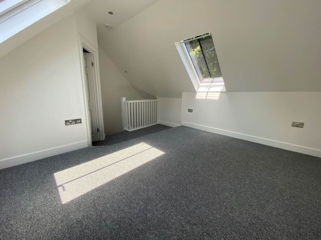 Property photo 2 of 15 Master Bedroom 2