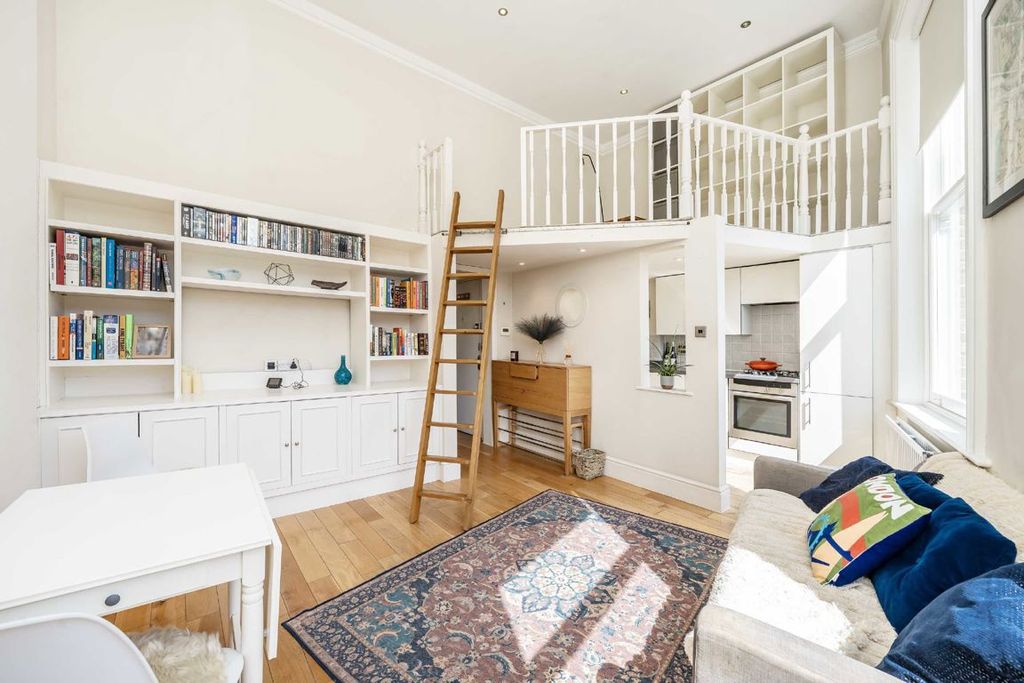Property photo 1 of 5