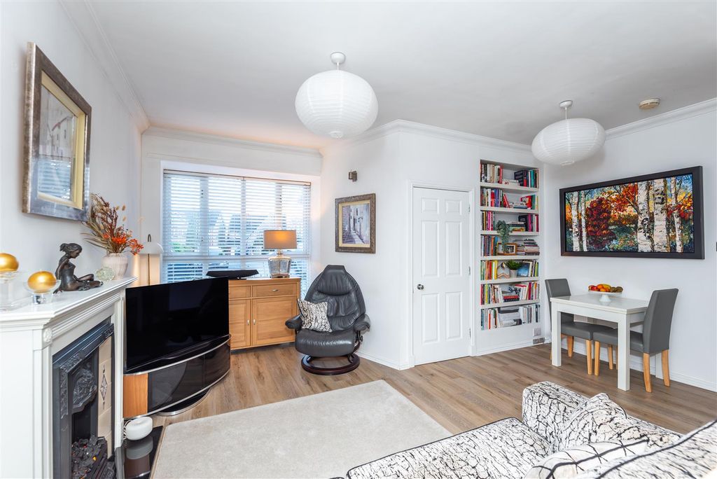 Property photo 3 of 40 Open Plan Living Space