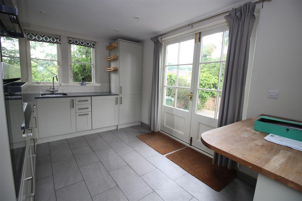 Property photo 2 of 21 Img_2860.Jpg