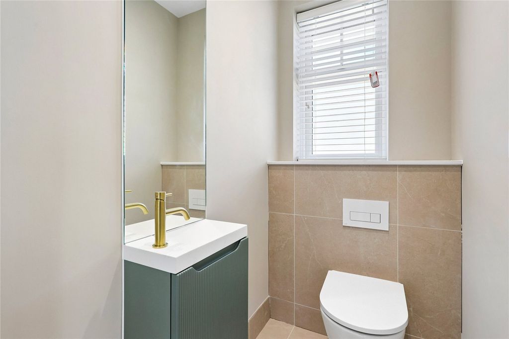 Property photo 3 of 12 Picture No. 27