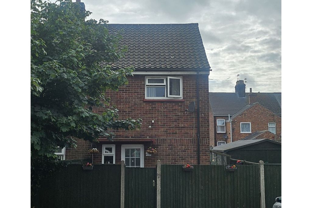 Property photo 2 of 26
