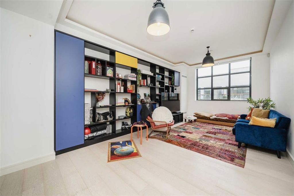 Property photo 3 of 7