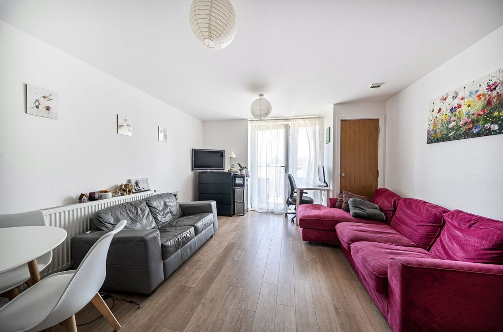 Property photo 2 of 11 1481071-7-6A3d1B5...