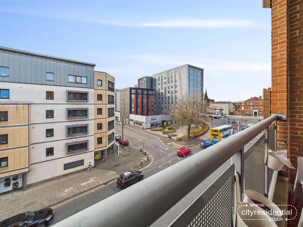 Property photo 3 of 11