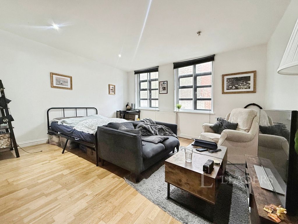Property photo 1 of 9 Pbox-Img.Jpg