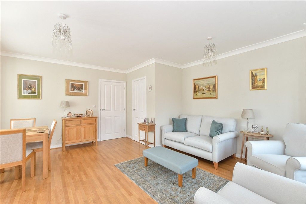 Property photo 2 of 13 Lounge/Dining Room