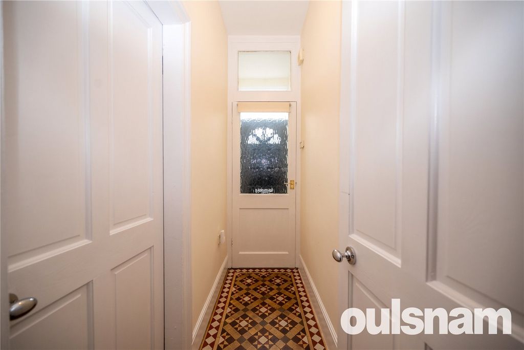 Property photo 2 of 17 Picture No. 13