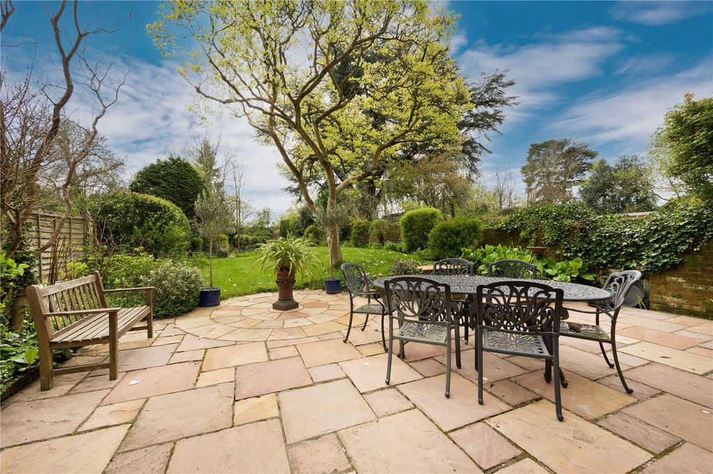 Property photo 2 of 29 Rear Garden