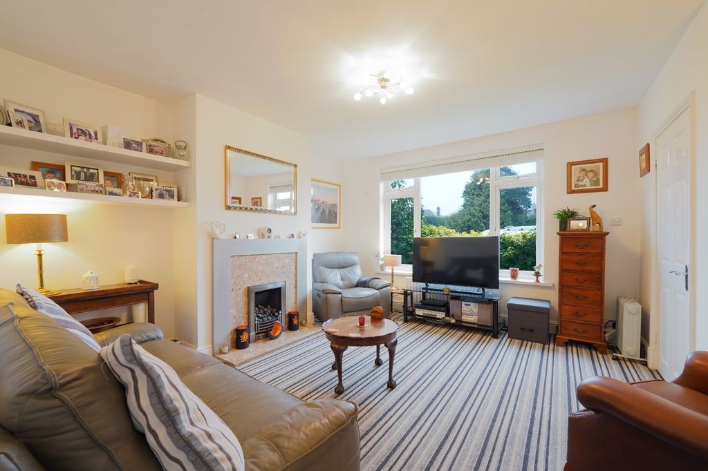 Property photo 2 of 19 Picture No. 10