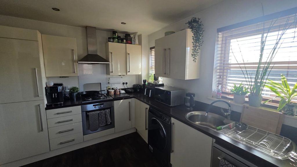 Additional image 6 of 2 bed flat for saleThe Sidings, Bristol BS16