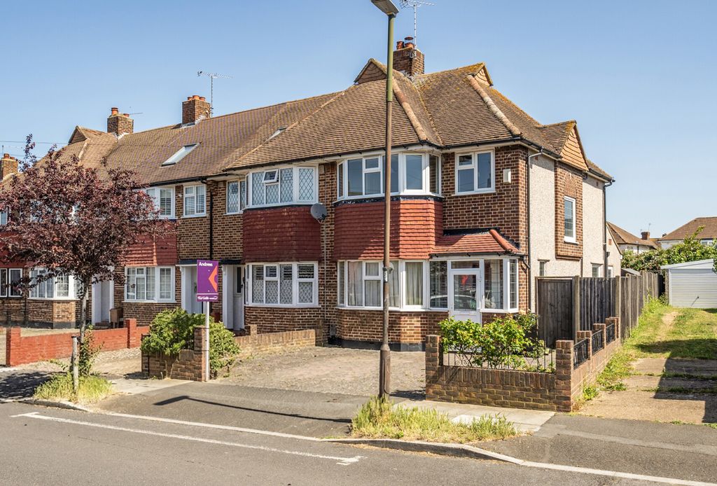 Property photo 1 of 23 1466489-1-6A15888...