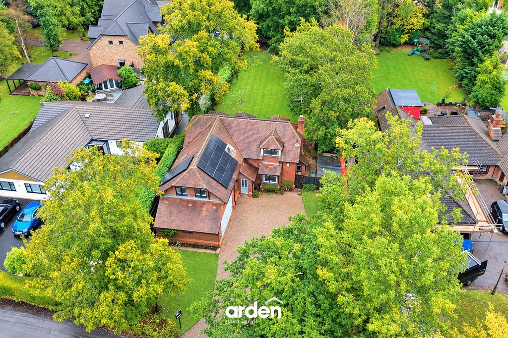 Property photo 2 of 30