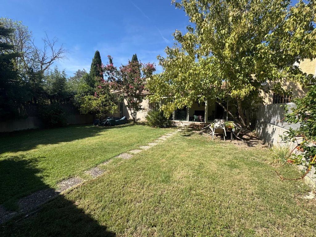 Property photo 1 of 12 Single-Storey Villa Monteux