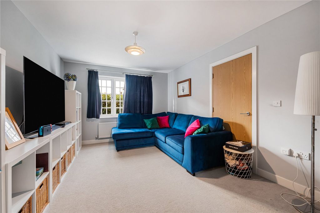 Property photo 3 of 21 Picture No. 07