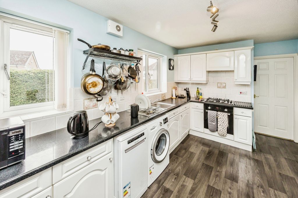 Property photo 3 of 19 Family Kitchen