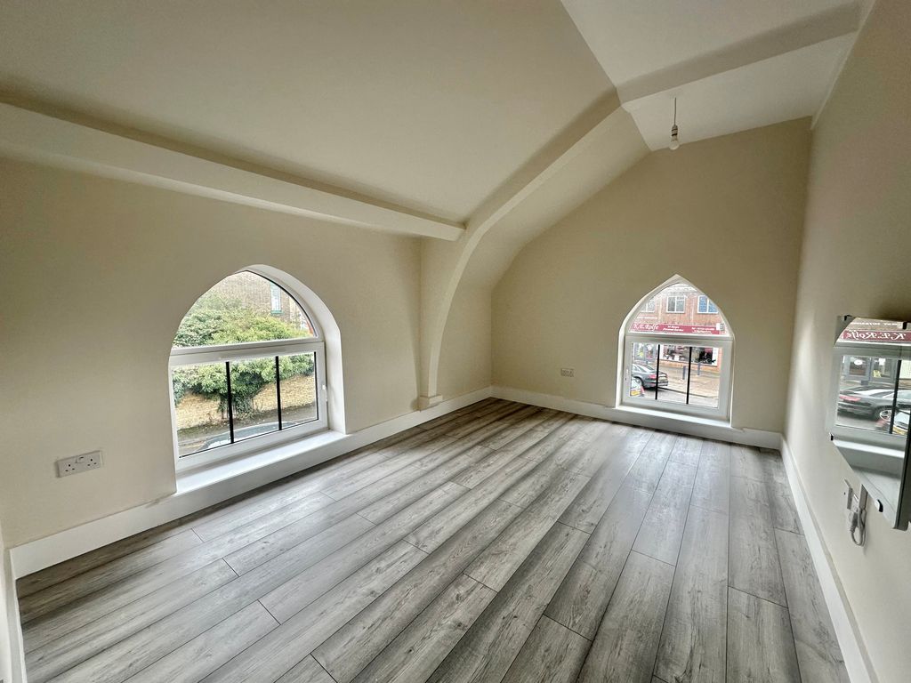 Property photo 2 of 4