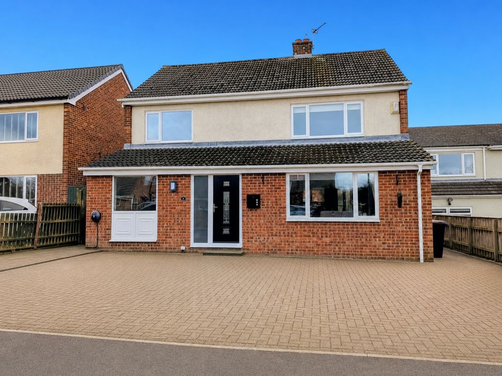 Property photo 1 of 15 40c07A5B-932c-4667-Aa1A-61F4153Ad3B8