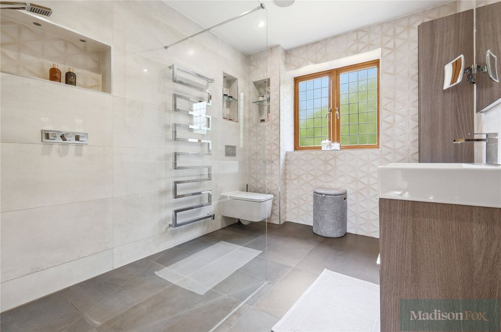 Additional image 25 of 5 bed detached house for saleWest View, Loughton, Essex IG10