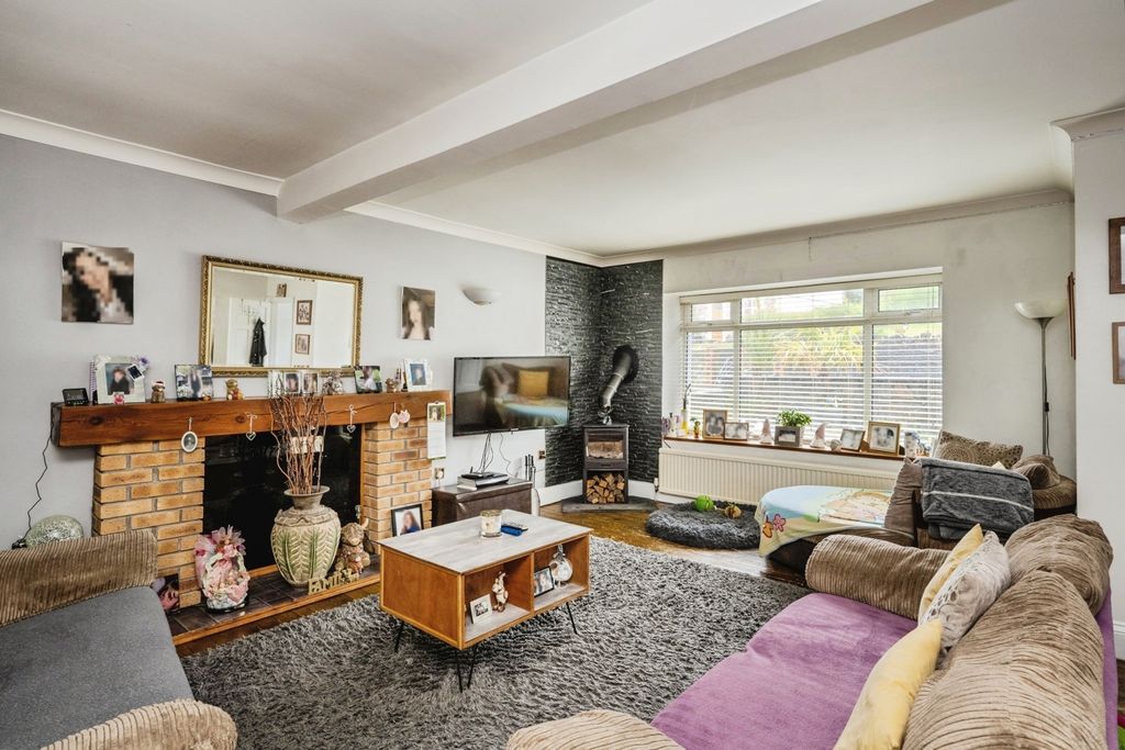 Property photo 3 of 16 Pbox-Img.Jpg