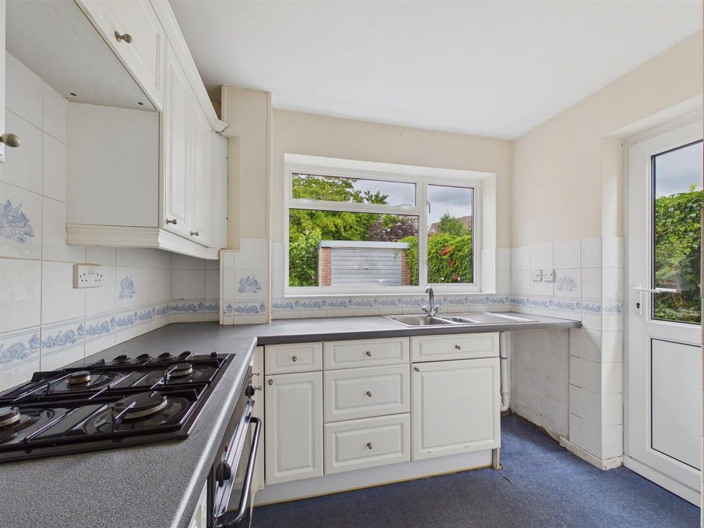 Property photo 3 of 16 Cam03972G0-Pr0388-Still013.Jpg